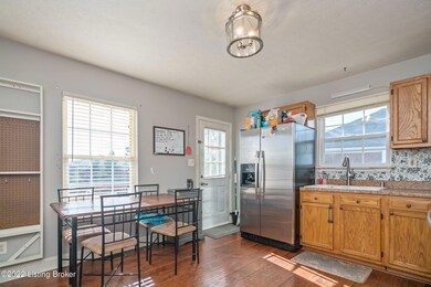 225 Tecumseh Drive-14