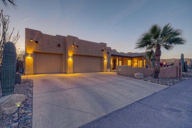 Territorial Home with 3 car garage