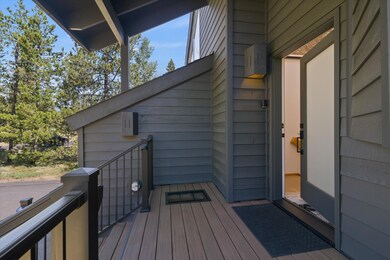 57644 Red Alder Ln unit 3, Sunriver, OR 97707 - photo 4