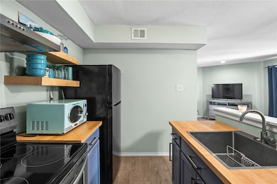 1011 Ennis Joslin Rd unit 213, Corpus Christi, TX 78412 - photo 7