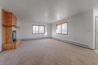 4 Living Room