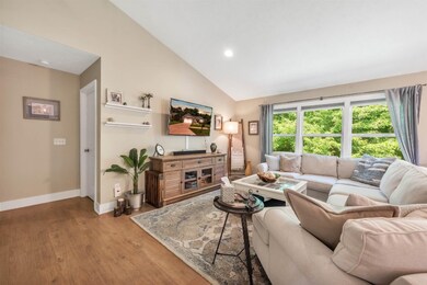 07-2606 Stockwood Dr-WindowStill-Re