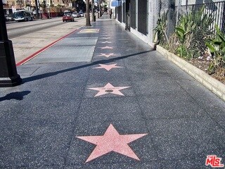 1750 N Sycamore Ave unit 309, Los Angeles, CA 90028 - photo 3