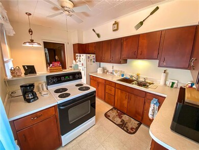 1346 W Gordon St, Allentown, PA 18102 - photo 5