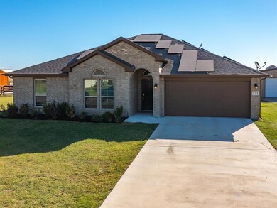 131 Crest Ln, Decatur, TX 76234 - photo 4