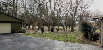 1308 Wesley St, Shelbyville, TN 37160 - photo 2