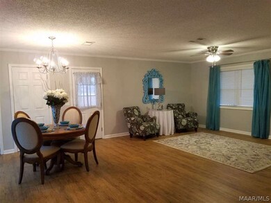 OPEN FLOORPLAN