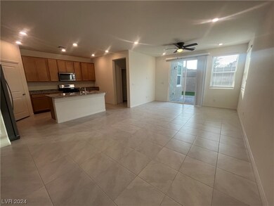 9323 Parsnip Peak St, Las Vegas, NV 89141 - photo 5