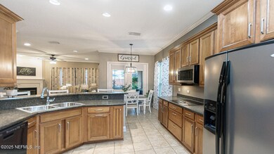 004_Gourmet Kitchen