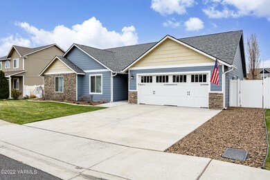 7406Fremont_04