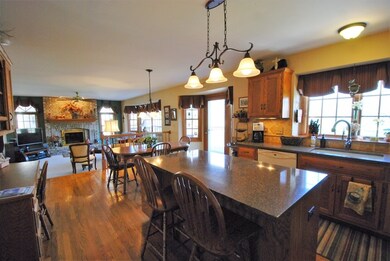 811 Rock Spring Rd, Naperville, IL 60565 - photo 5