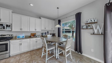 2447 Dovesong Trace Dr, Ruskin, FL 33570 - photo 6