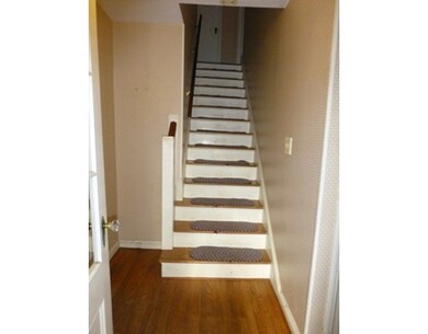 71 Deerfield St, Worcester, MA 01602 - photo 7