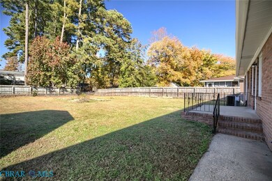 211 Stag Terrace, Newport News, VA 23602 - photo 4