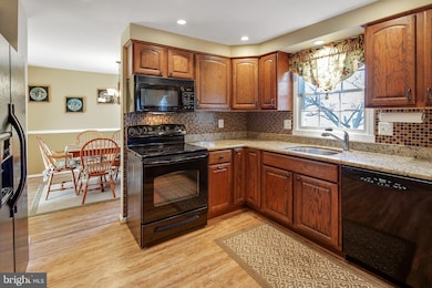 8 Christina Woods Ct, Newark, DE 19702 - photo 5