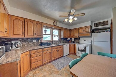 5006 Rolling Acres Rd, Walker, IA 52352 - photo 7