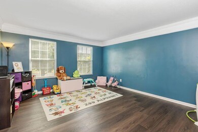 6-LivingRoom
