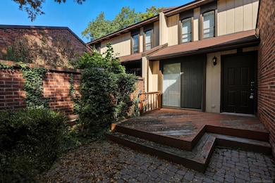 1105 Kirts Blvd unit C, Troy, MI 48084 - photo 3