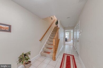 9107 Marlove Oaks Ln, Owings Mills, MD 21117 - photo 2