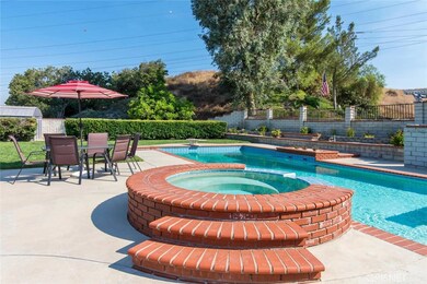 28407 Fig Ct, Santa Clarita, CA 91390 - photo 5