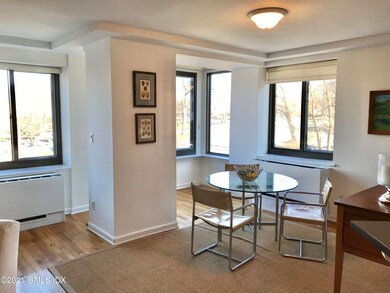 15 Lafayette Ct unit 2C, Greenwich, CT 06830 - photo 3