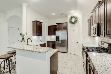 Perfect kitchen that allows for your family and guests to gather around as you prepare their perfect meal!