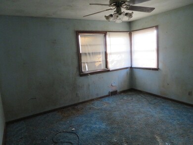 2100 W Monroe St, Waukegan, IL 60085 - photo 5