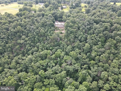 20 Apache Heights Ln, Berkeley Springs, WV 25411 - photo 2