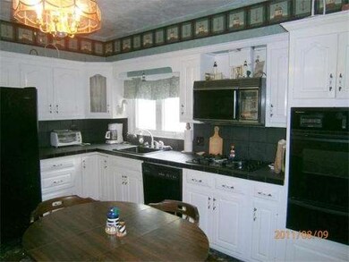 255 Market St, Rockland, MA 02370 - photo 3