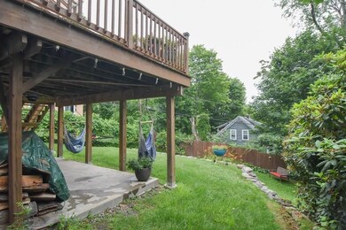 8 Stratfield St, Worcester, MA 01604 - photo 3