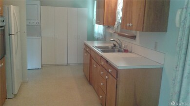 22303 Emmett Ln S, Des Moines, WA 98198 - photo 2