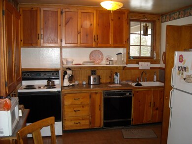 41 Tucker St, Lenox, MA 01240 - photo 2