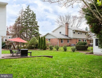 700 Skyline Ct NE, Vienna, VA 22180 - photo 7