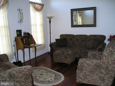 1369 Lindsay Ln, Hagerstown, MD 21742 - photo 6