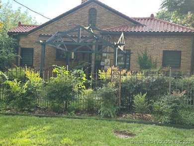 East View  Pergola