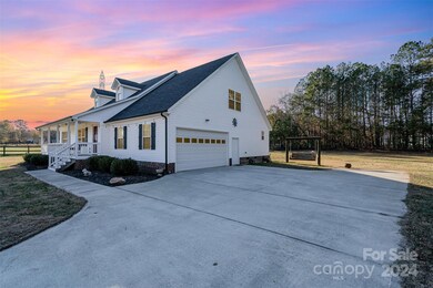 473 Griggs Rd, Clover, SC 29710 - photo 4