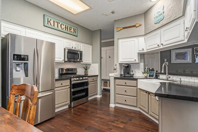 7826 Highland Farms Rd, Houston, TX 77095 - photo 7