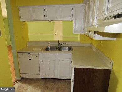 809 Stratford Way unit D, Frederick, MD 21701 - photo 4