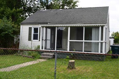 2313 S Hackley St, Muncie, IN 47302 - photo 2