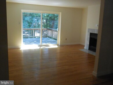 10617 High Beam Ct, Columbia, MD 21044 - photo 3