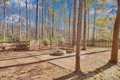 481 Evergreen Rd, Clover, SC 29710 - photo 6