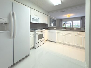 1705 SW 110th Terrace, Davie, FL 33324 - photo 7