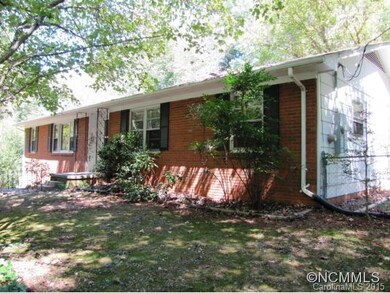 39 Fieldcrest Cir, Asheville, NC 28806 - photo 2