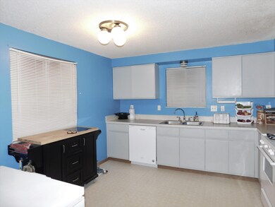 Lots of cabinets