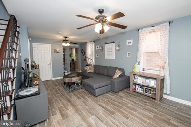 2734 Ash St, Philadelphia, PA 19137 - photo 4