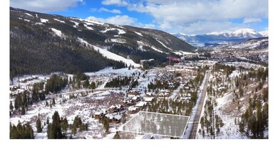 Aerial View of Proximity to River Run Base Area