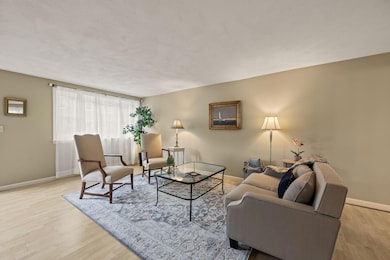6-web-or-mls-8-louisburg-square