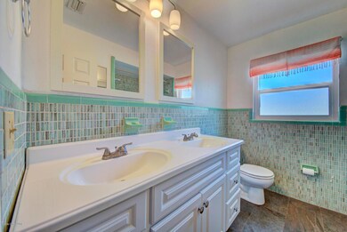 Bathroom 2 Double Sink Vanity