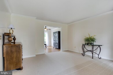 10372 Frank Ct, Manassas, VA 20110 - photo 5