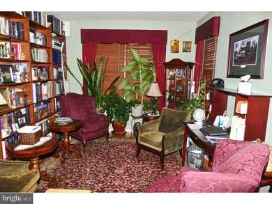 401 Yarrow Cir, Dayton, NJ 08810 - photo 2